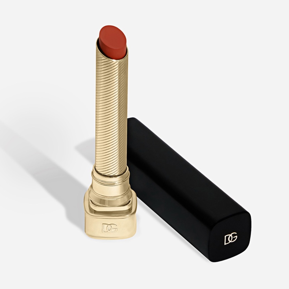 Dolce & Gabbana My Comfy Matte Lipstick Shade - My 24.11